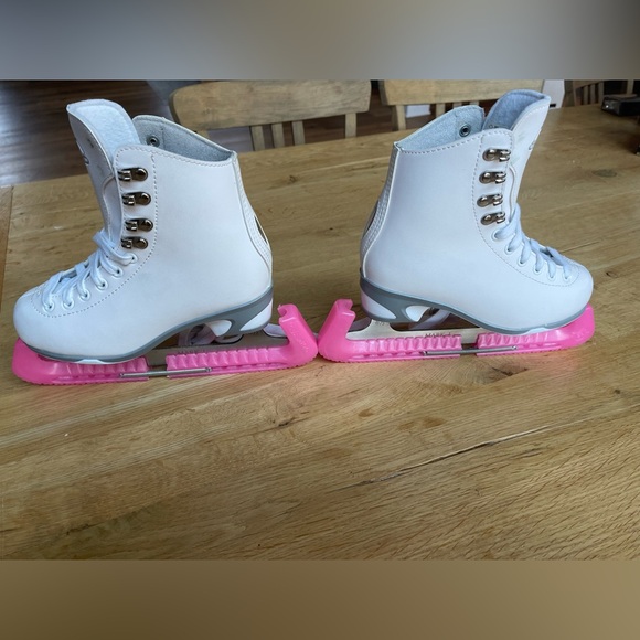 Jackson Ultima Finesse Girls Figure Ice Skates - Picture 4 of 8